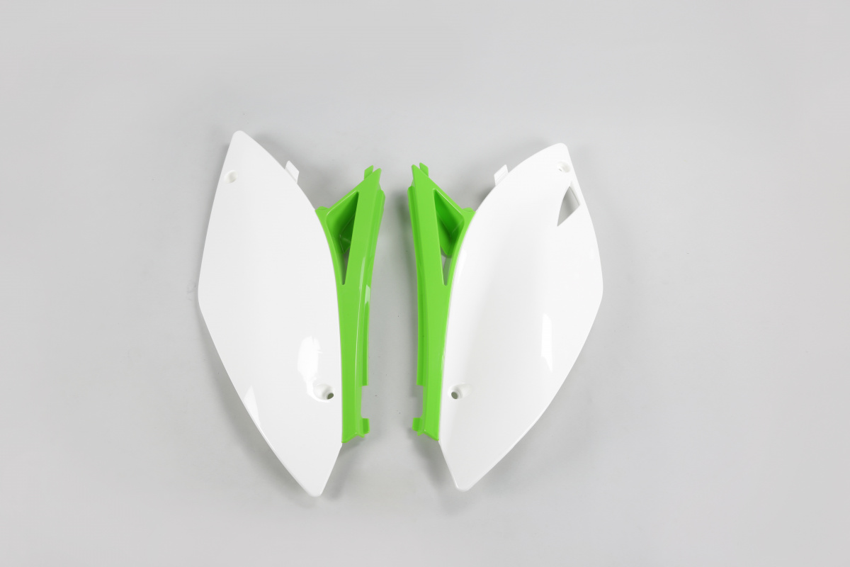 Side panels / White-green - oem - Kawasaki - REPLICA PLASTICS - KA04700-999 - UFO Plast