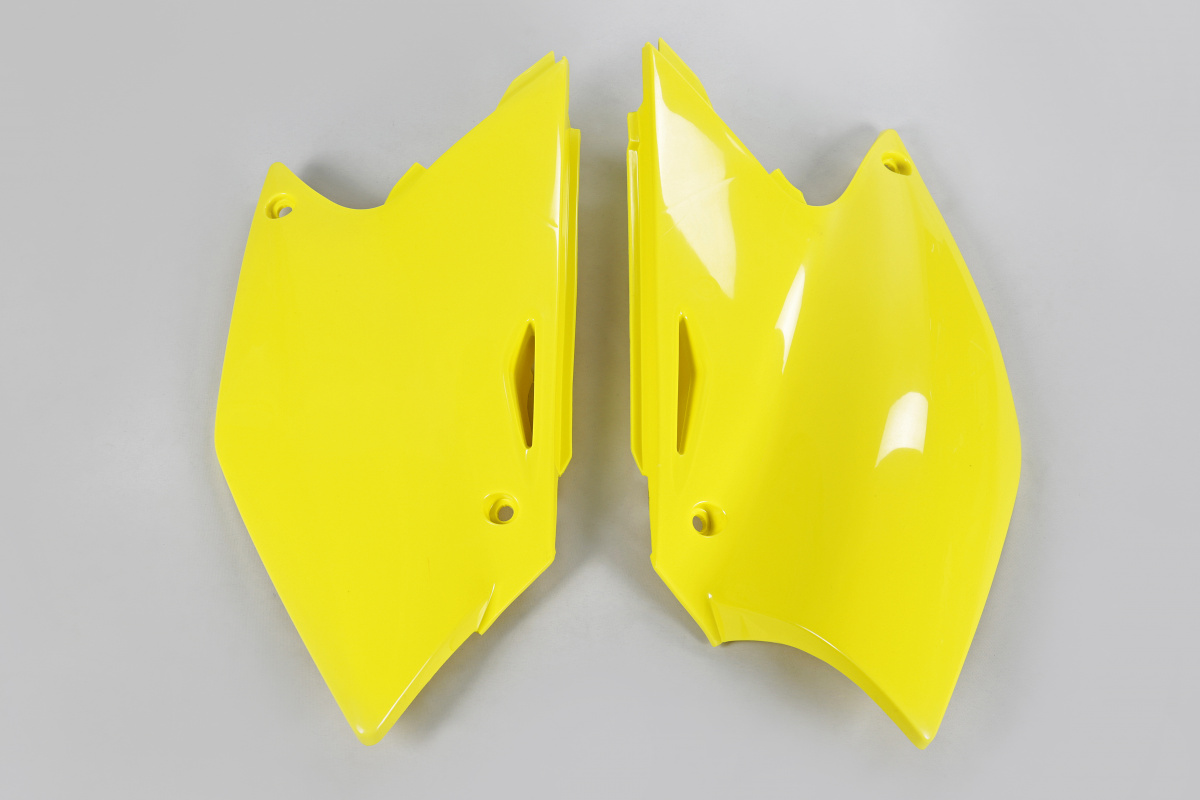 Side Panels yellow for Suzuki RMZ 250 (2004-06) - REPLICA PLASTICS - SU03932-102 - Ufo Plast