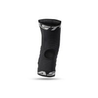 M33 Knee guard made of stretch material