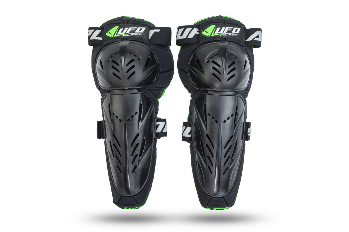 Astralis knee/shin guards with protective shells in highly resistant plastic